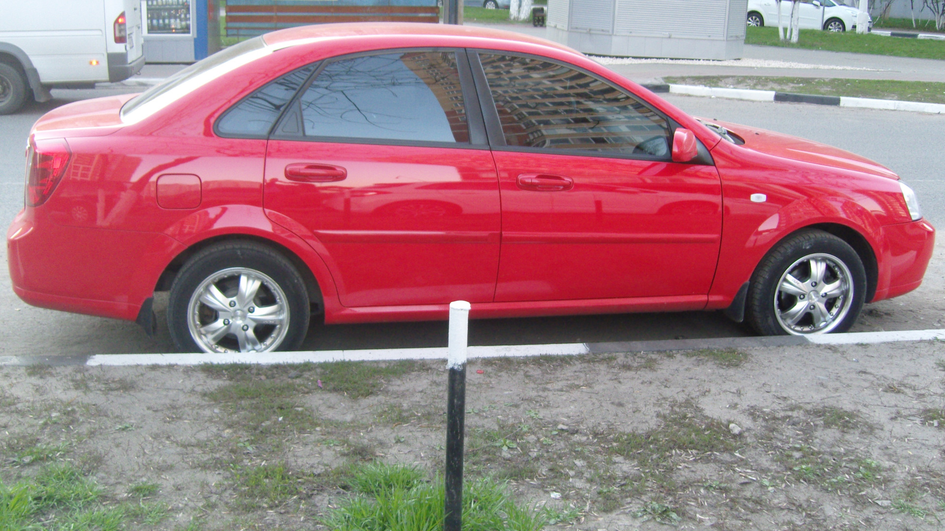 Chevrolet Lacetti Sedan 1.6 бензиновый 2008 | Первая машина жены на DRIVE2