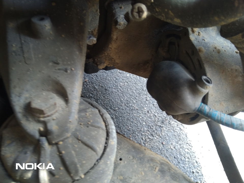 Лампочка зарядки в пол накала — Mercedes-Benz E-class (W124), 2 л, 1995 ...