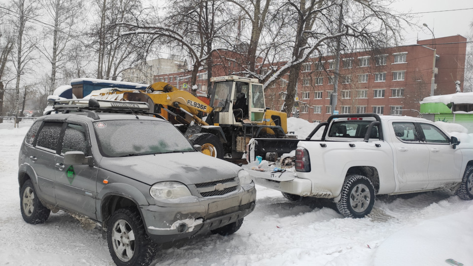 Кожа рулит реально рулит — Chevrolet Niva (1G), 1,7 л, 2010 года ...