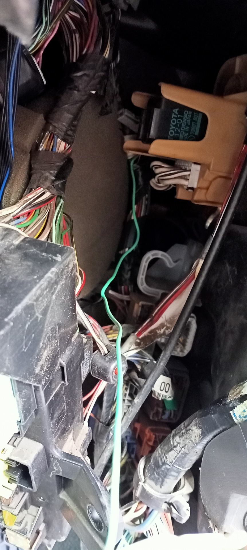 Туманки вместо ходовых огней от зажигания. — Toyota Carina (7G), 1,6 л ...