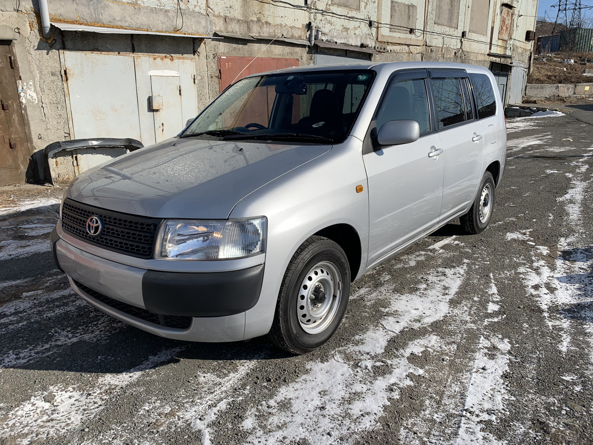 Пробокс отзывы владельцев. Toyota Probox 4wd. Toyota succeed 4wd. Toyota succeed 4wd off Road.