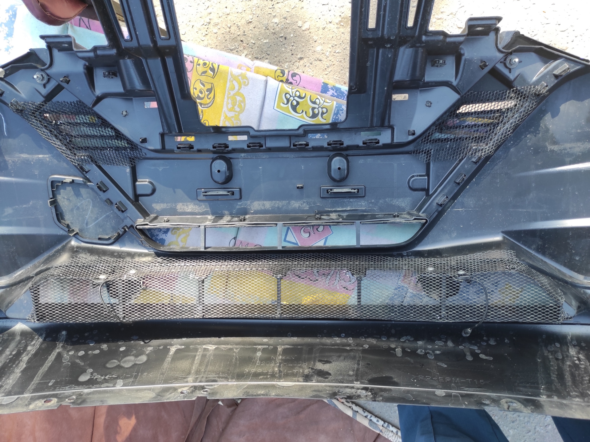 Установка \"старых\" металлических сеток и датчиков парктроника в новый ...