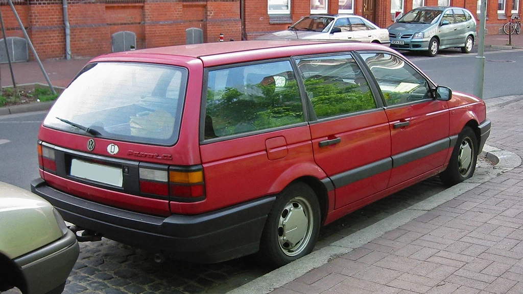Volcwagen passat b3 универсал stans. Фольксваген пассат б3 седан. Фольксваген пассат б3 универсал. Volkswagen passat b4 универсал. Фольксваген пассат б3 1989.