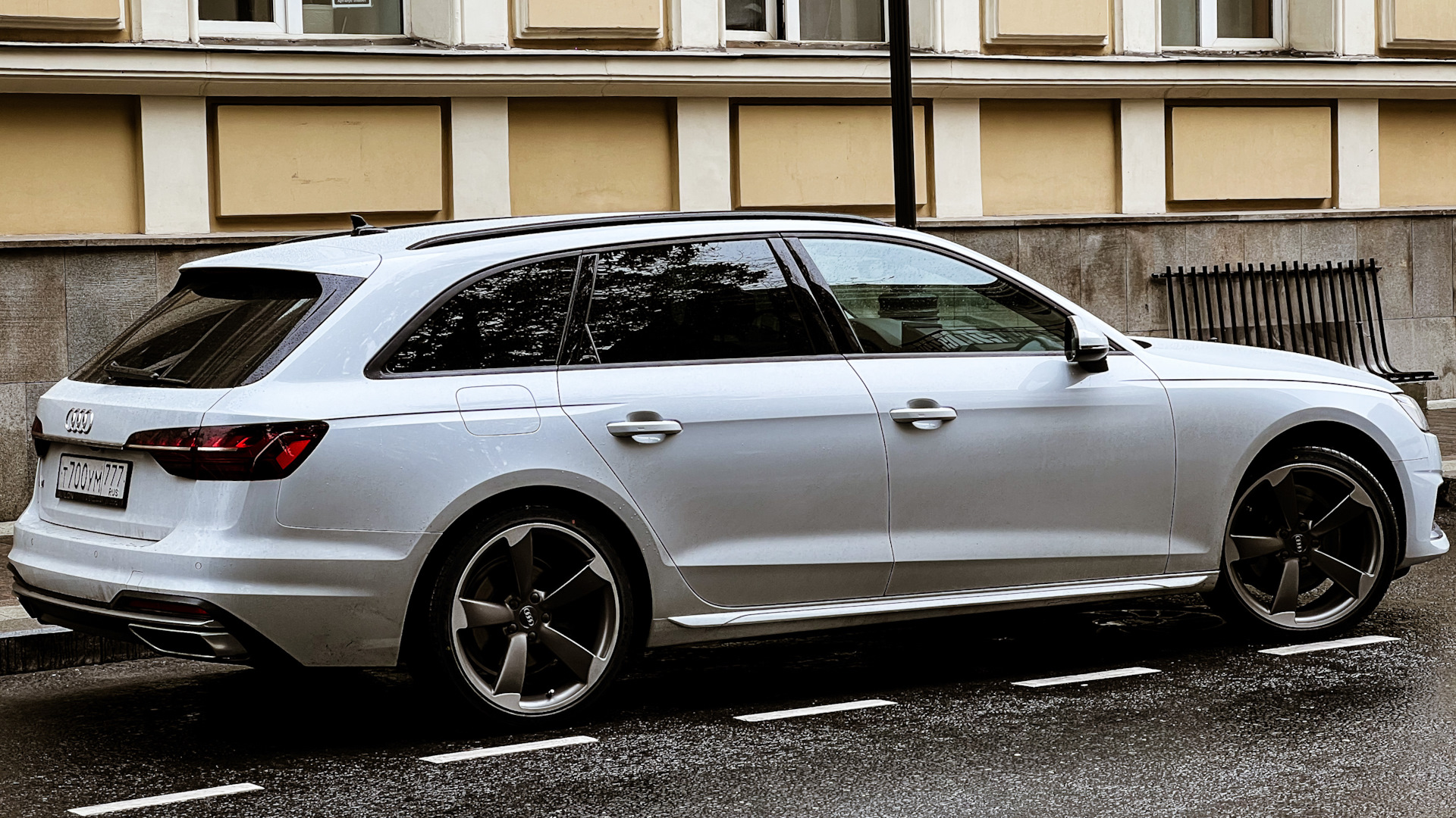 Audi A4 Avant (B9) 2.0 бензиновый 2021 | на DRIVE2