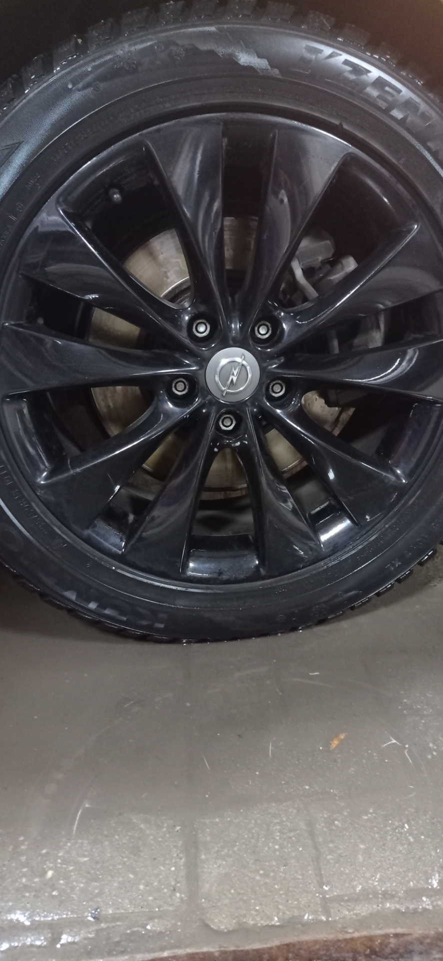 Колпачки на гайки колëс — Opel Astra J GTC, 1,4 л, 2012 года | колёсные ...