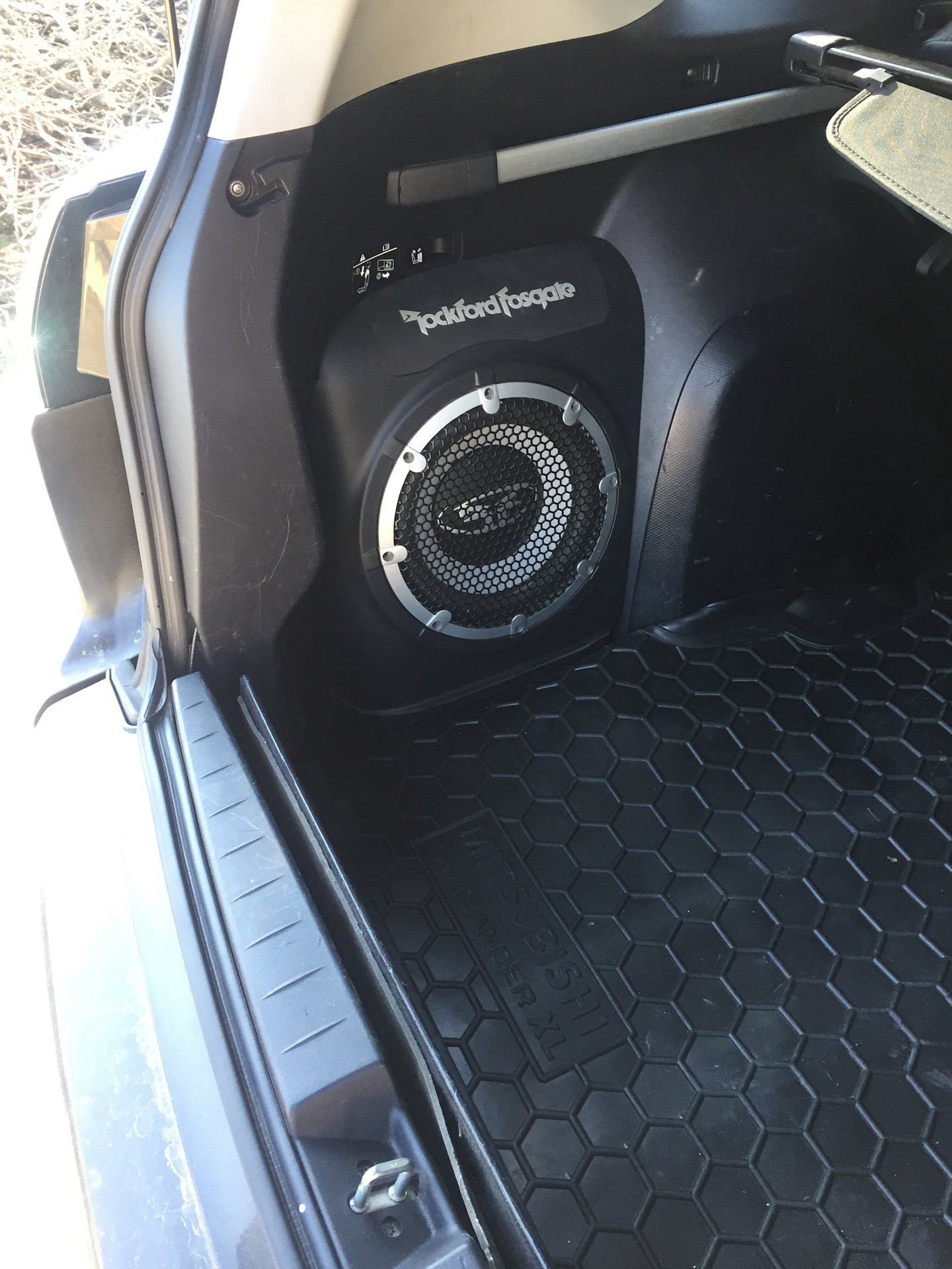 rockford fosgate outlander xl