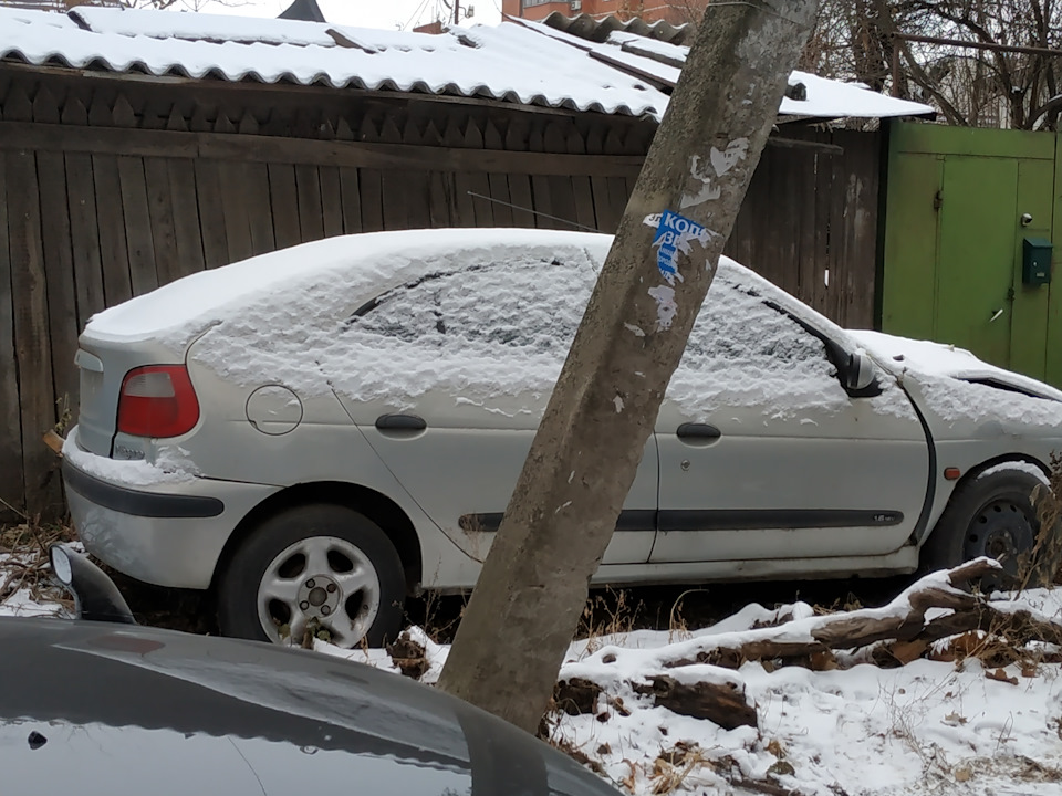 Рено на Каляева.Воронеж — Сообщество «Брошенные Машины» на DRIVE2