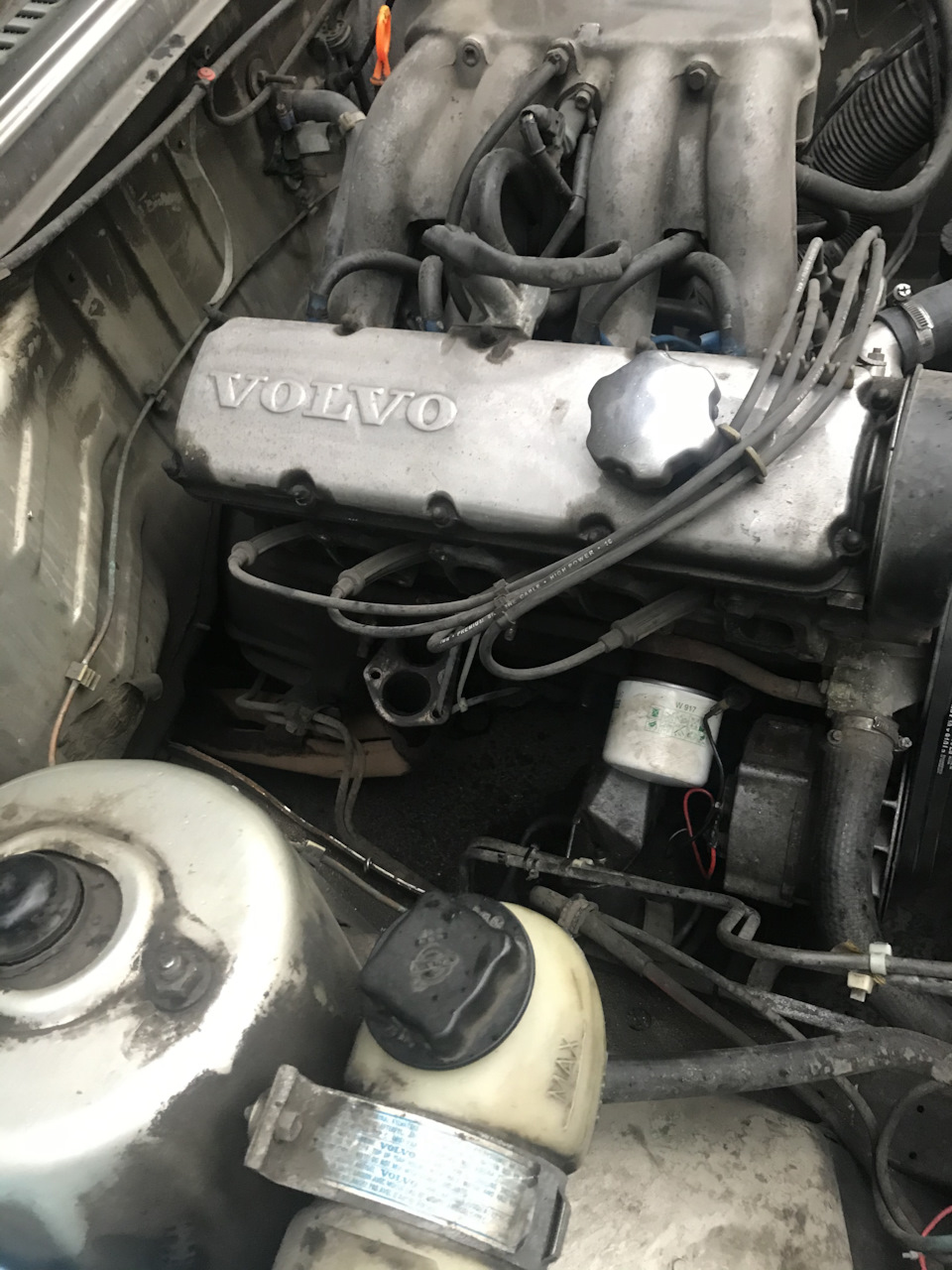Замена прокладок выпускного коллектора — Volvo 740, 2,3 л, 1984 года ...