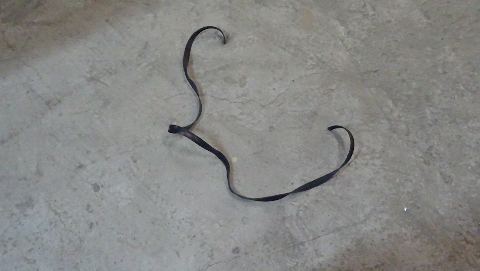 Порвался приводной ремень. — BMW 7 series (E38), 2,8 л, 1999 года ...