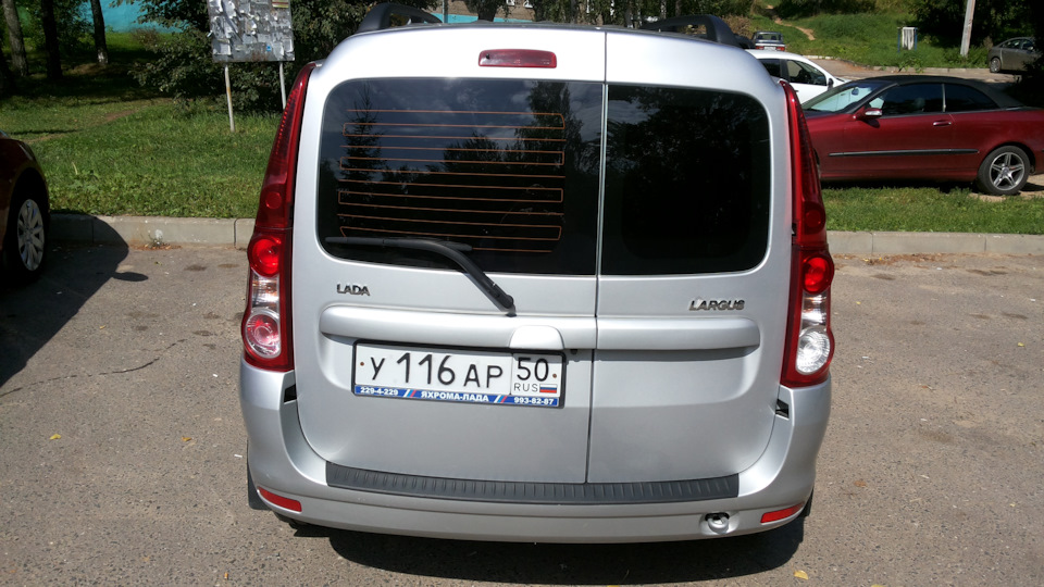 Пластиковая накладка на задний бампер Лада Ларгус — Lada Ларгус, 1,6 л ...