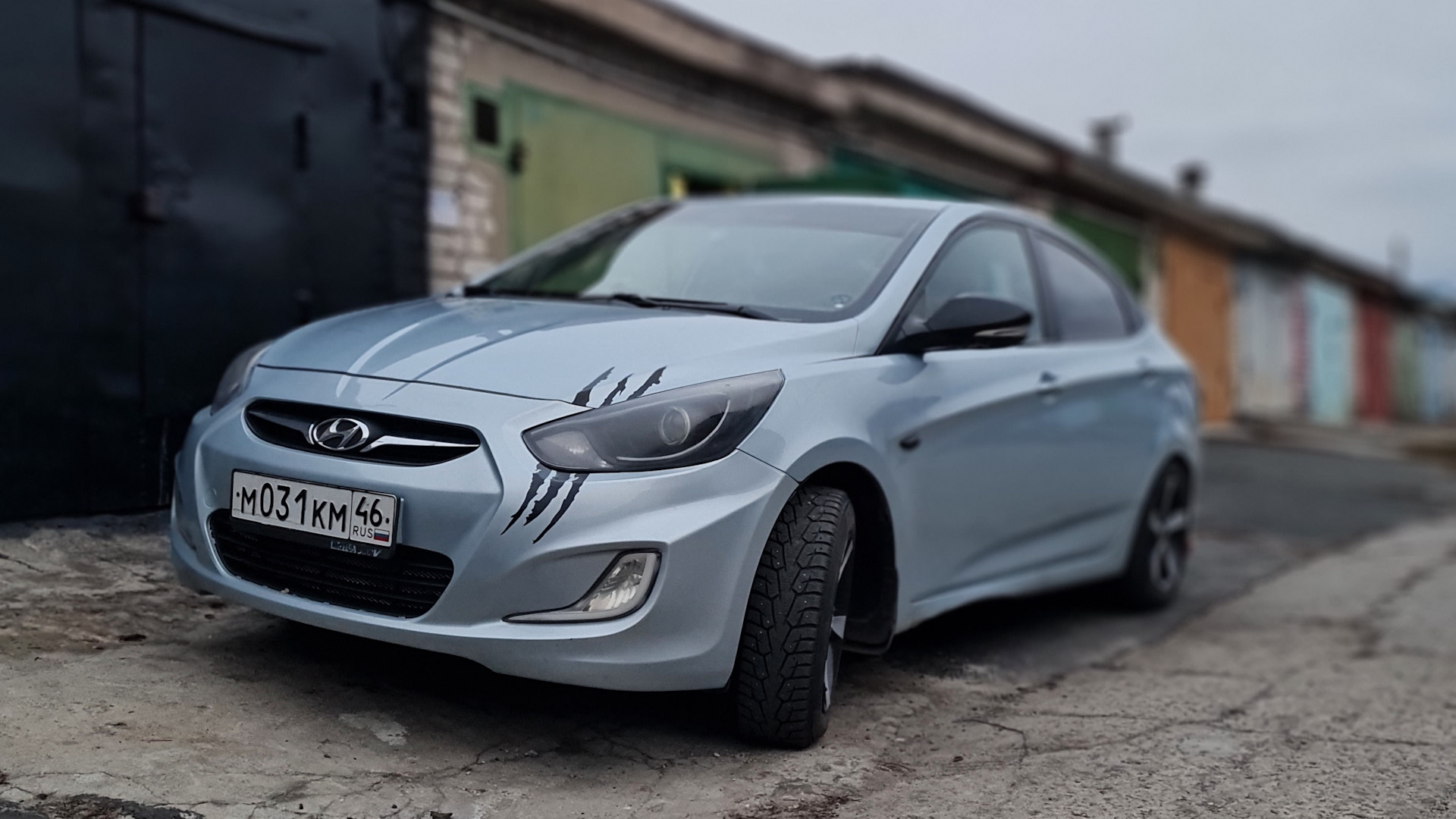 Hyundai Solaris 1.4 бензиновый 2011 | 