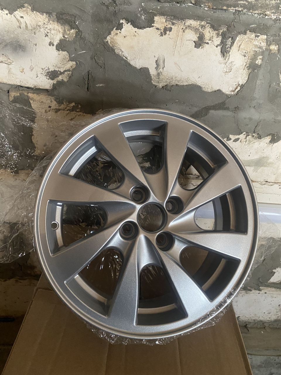 Диски Silver edition — Lada Приора седан, 1,6 л, 2016 года
