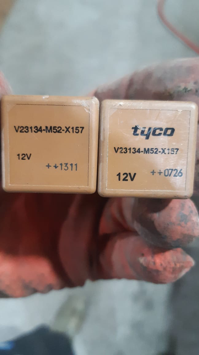 Реле ближнего света Tyco на люксовых приорах. — Lada Приора хэтчбек, 1 ...