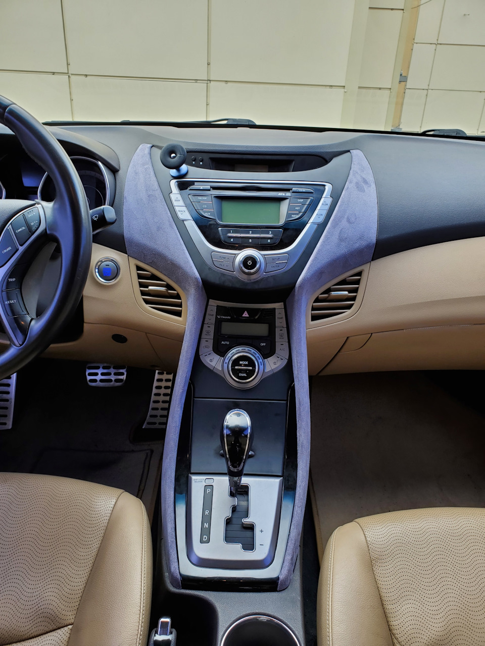 В общем, мне нравится. В планах, перетяжка пластика на картах. — Hyundai Elantra (5G)