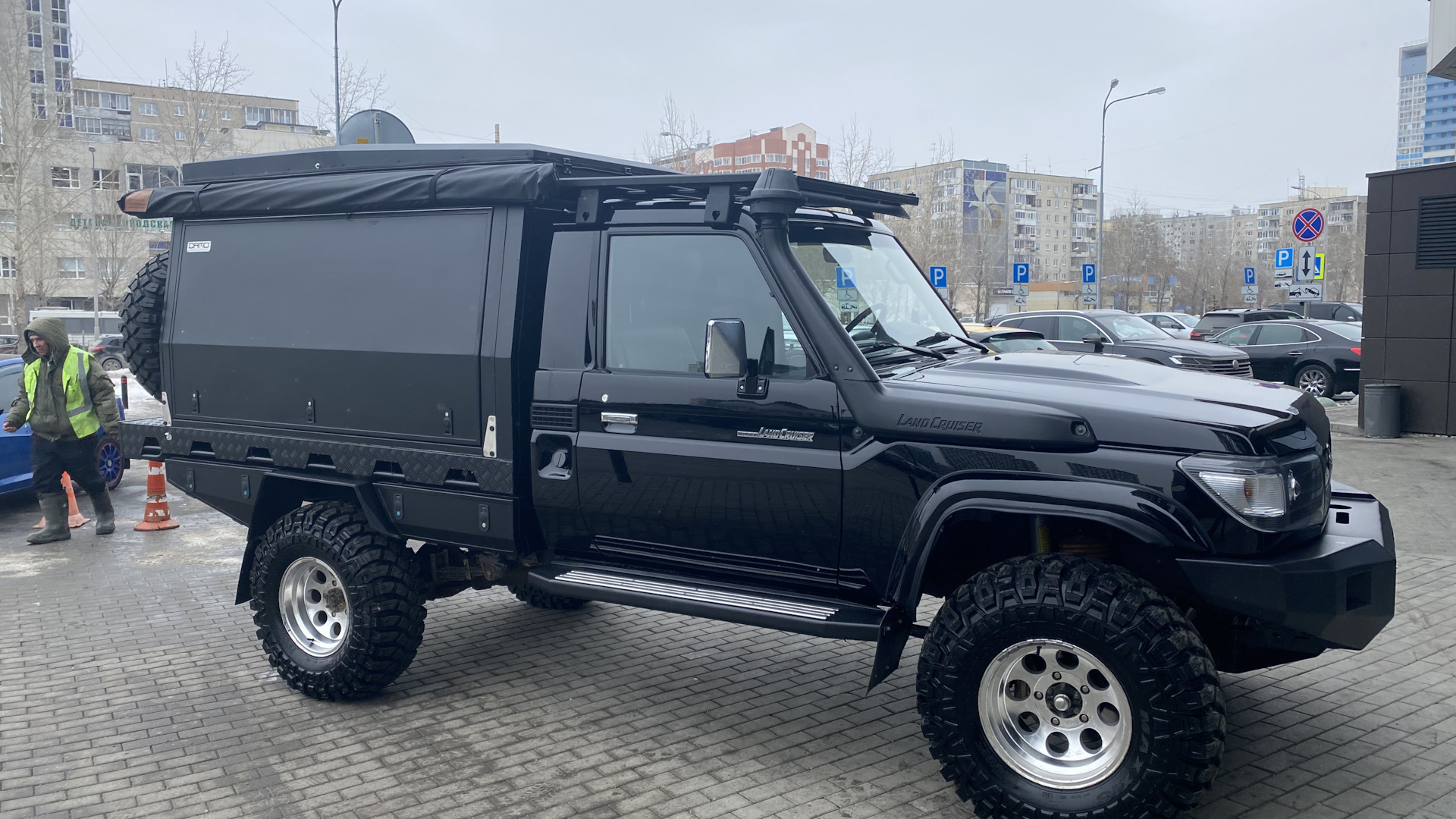 Продажа Toyota Land Cruiser 70 2009 (дизель, МКПП) — с историей  обслуживания — DRIVE2.RU