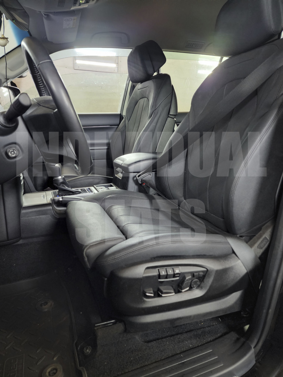 Установка передних сидений от BMW F15 X5 series в Toyota Land Cruiser ...