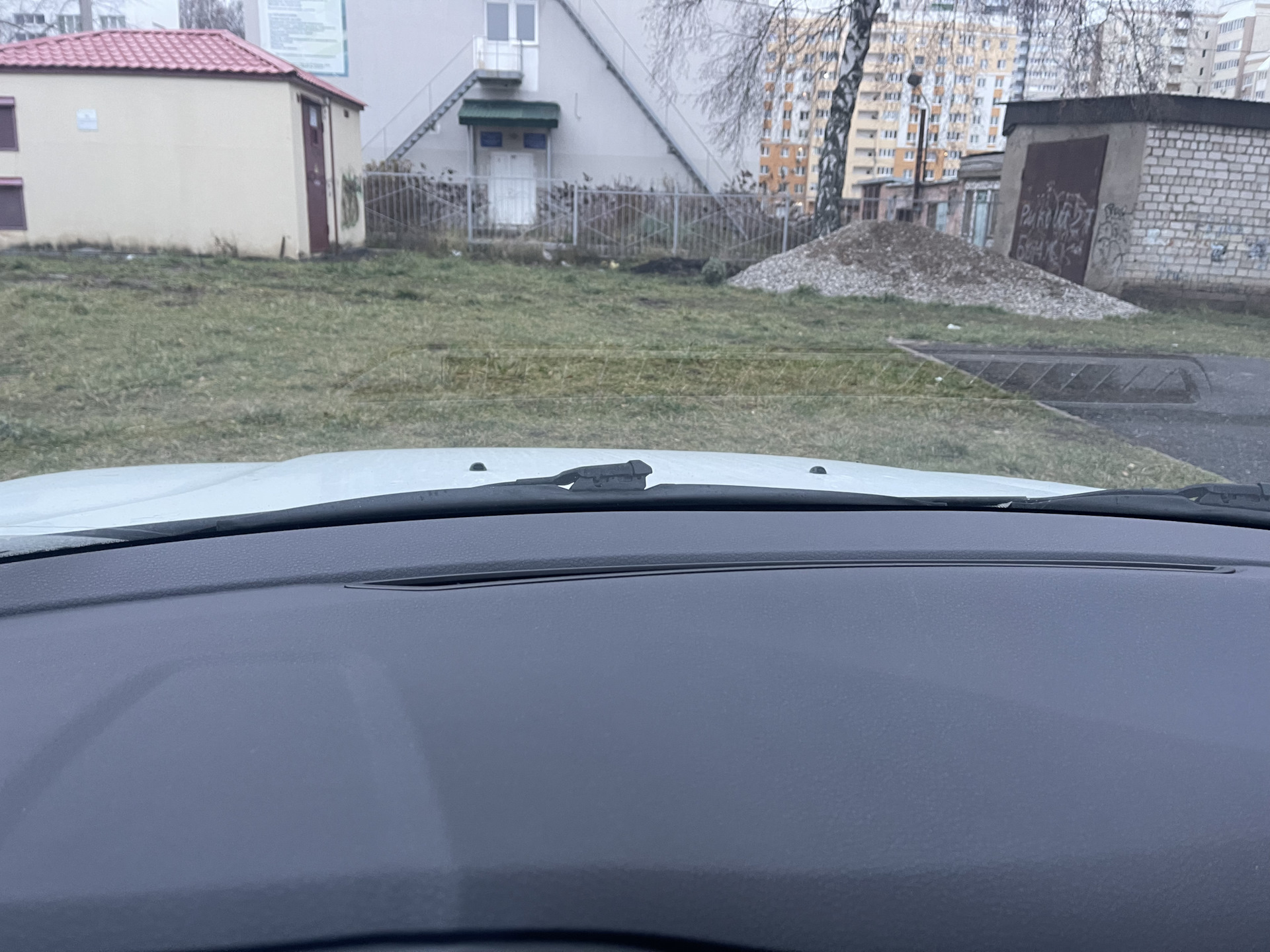Установил зимние щетки дворников, но есть нюансы😃 — Lada Vesta (NG), 1 ...