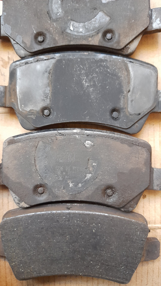 Колодки задние тормозные Remsa на Volvo XC60 (1G), Volvo XC70 III. Б/у ...