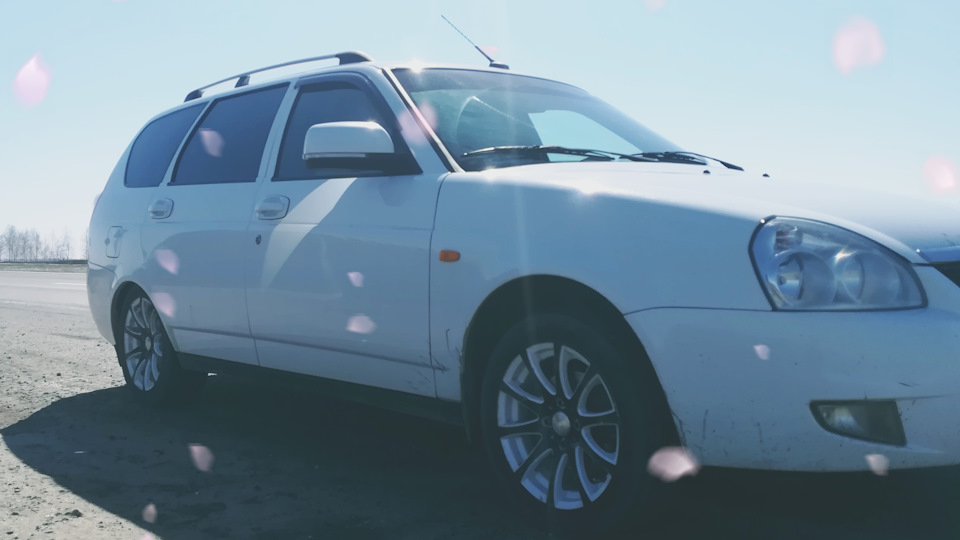 Lada Priora wagon БЕЛКА)))