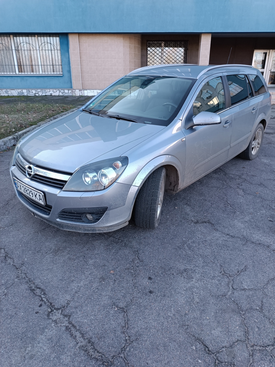 Фото на работе — Opel Astra H, 1,9 л, 2006 года | фотография | DRIVE2