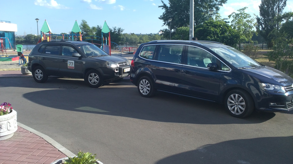 Первые плюшки в машину — Volkswagen Sharan (2G), 2 л, 2015 года ...