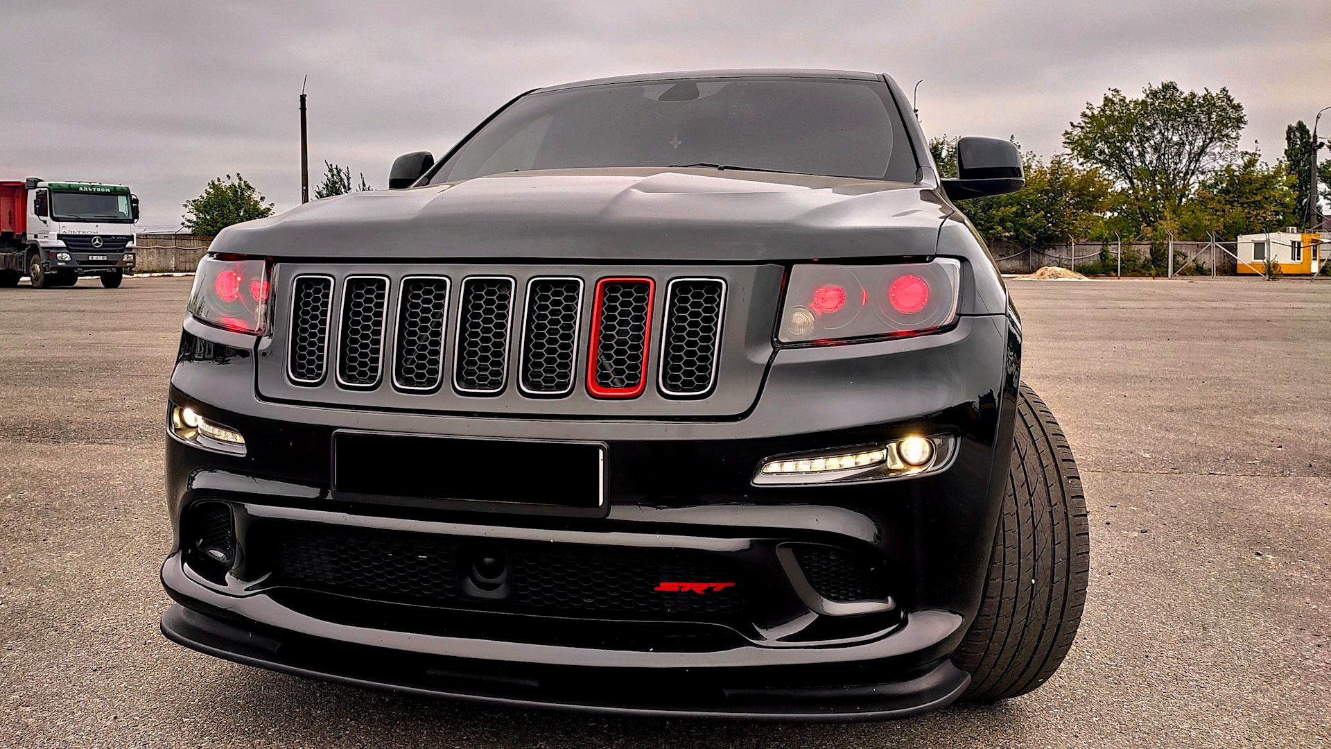 Jeep Grand Cherokee SRT-8 (WK2) 6.4 бензиновый 2012 | на DRIVE2