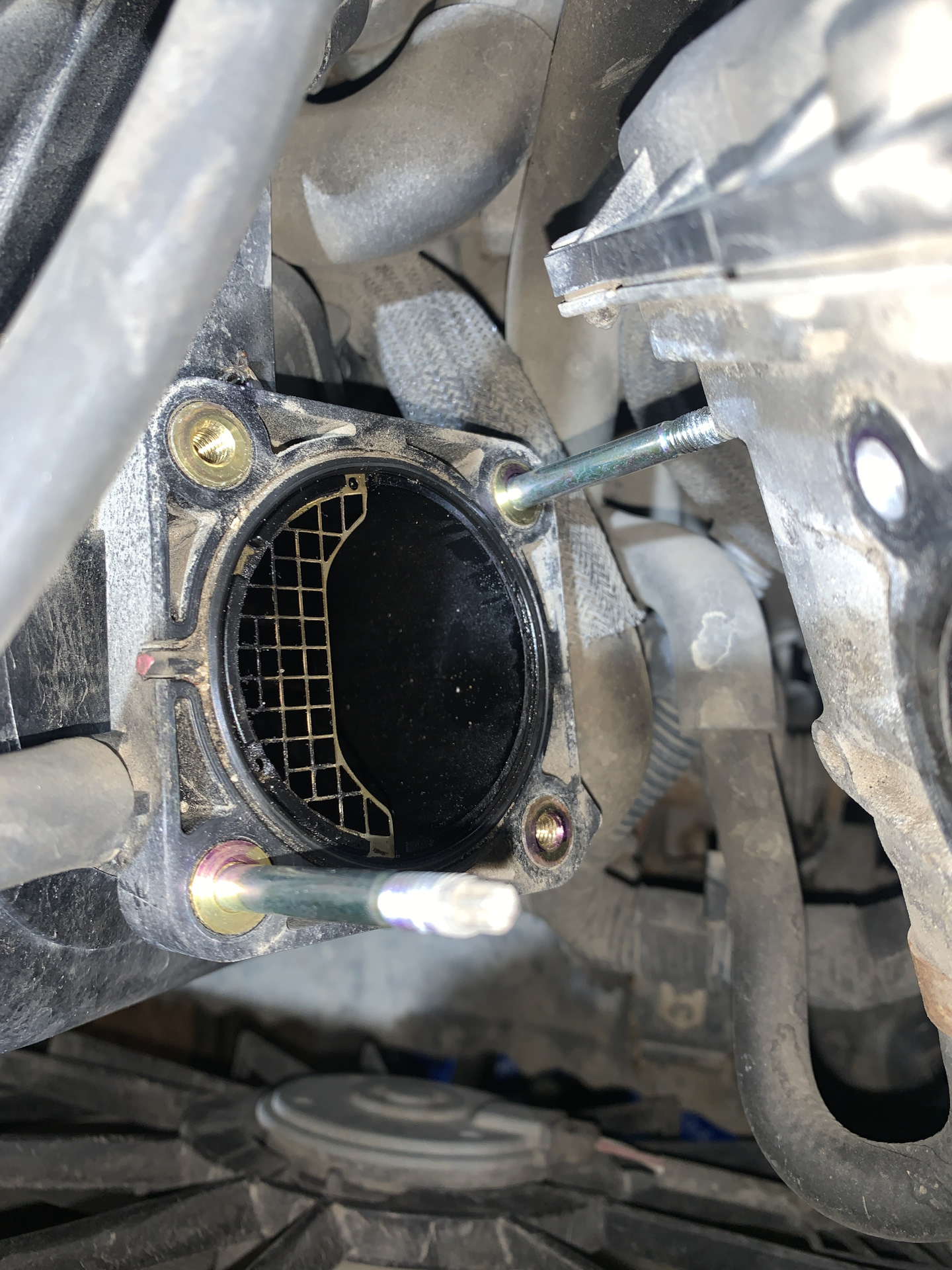 Чистка дросселя — Toyota Corolla (140/150), 1,6 л, 2008 года | своими ...