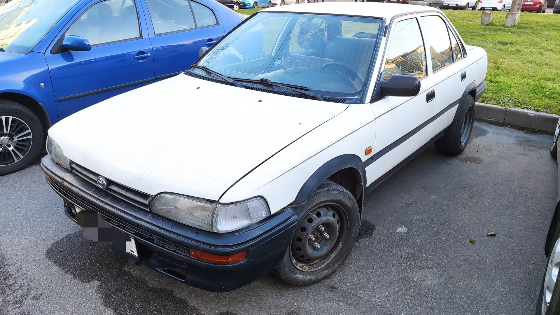 Тойота 1990 года выпуска. Тойота Королла ае90. Королла ае 90. Toyota ae90. Toyota Corolla ae90 седан.