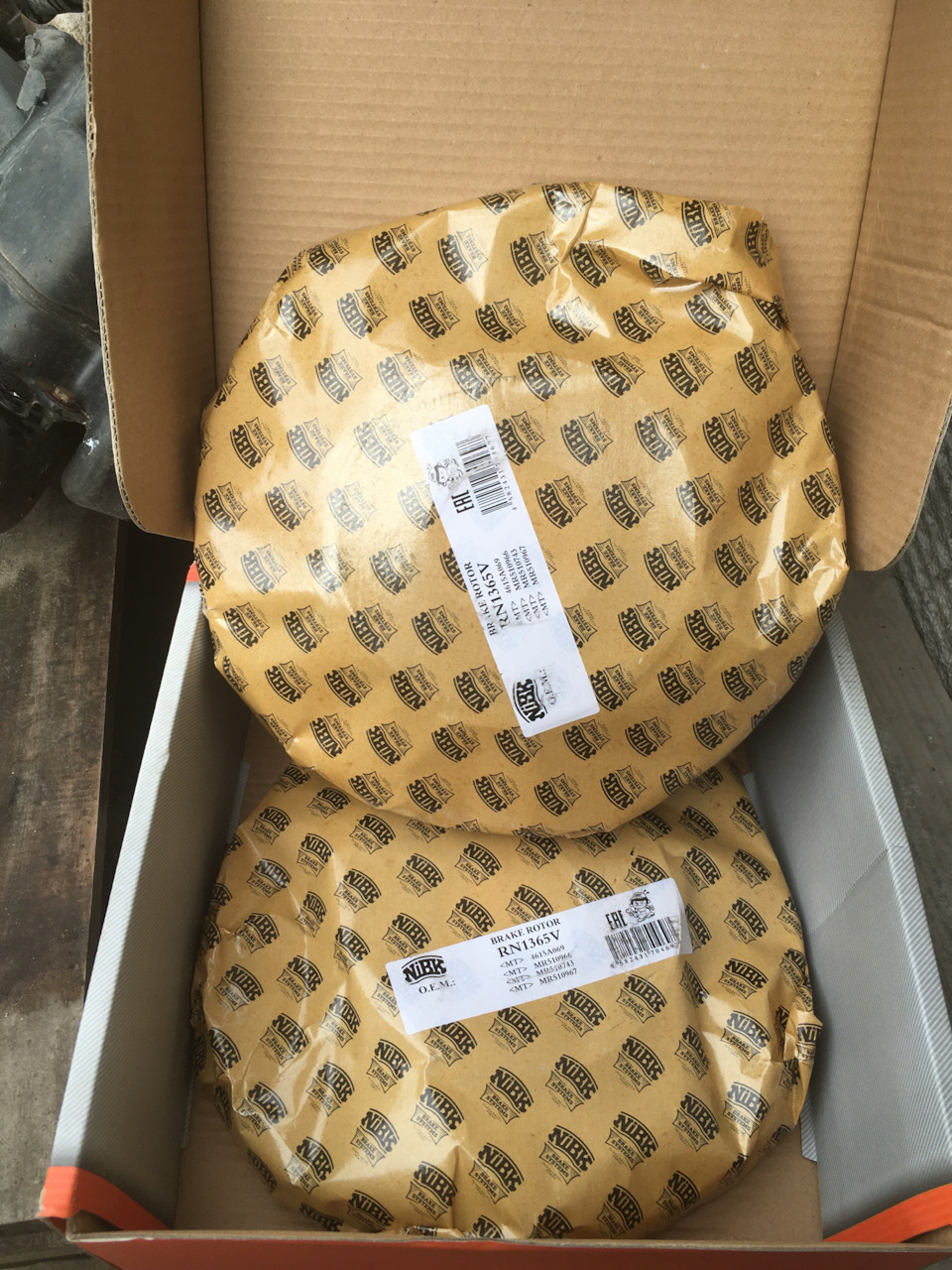 Резина на лето, замена и адаптация датчика давления в шинах. — Infiniti ...