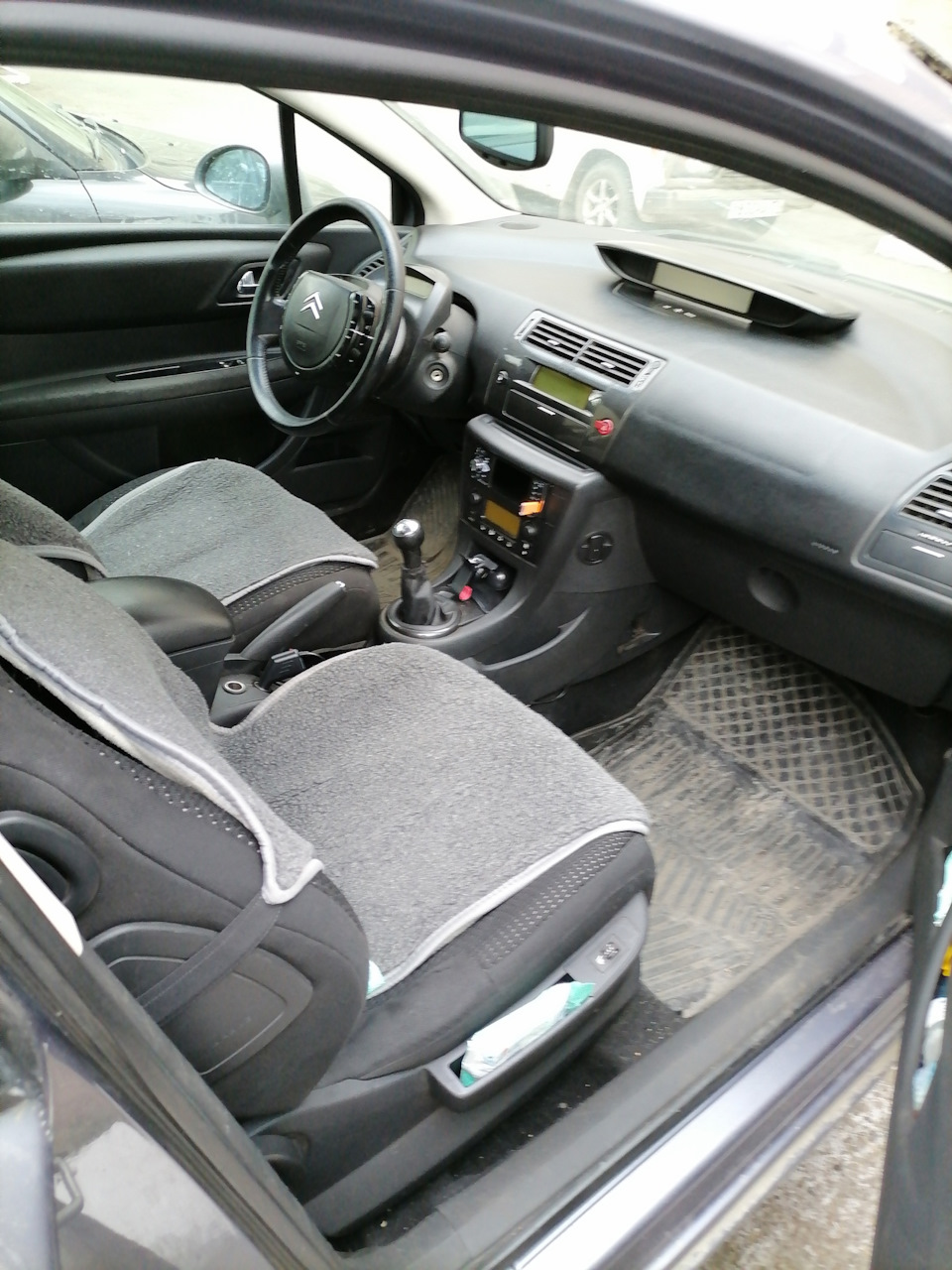 Фото в бортжурнале Citroen C4 (1G)