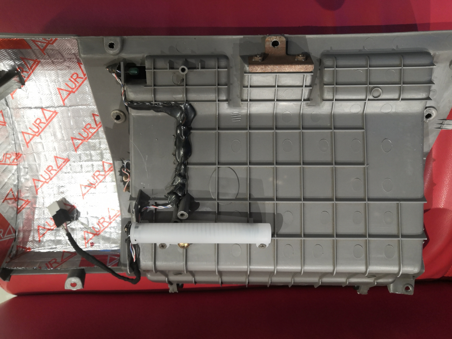 Плавное открывание бардачка. — Subaru Impreza (GC, GF), 2 л, 1999 года ...