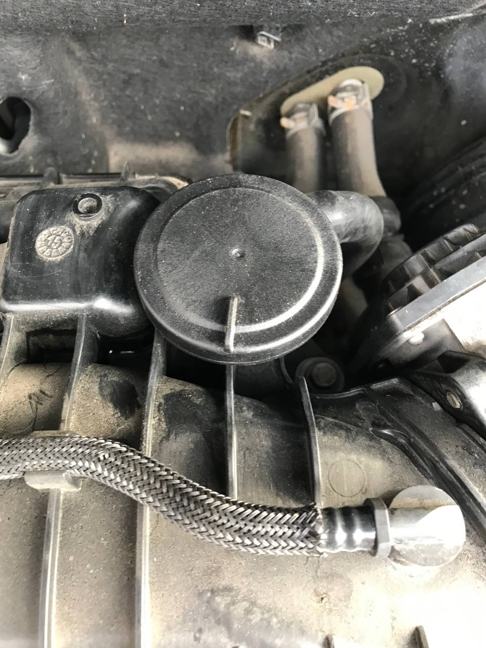 Сегодня поменял клапан рецеркуляции — Renault Duster (1G), 2 л, 2015 ...