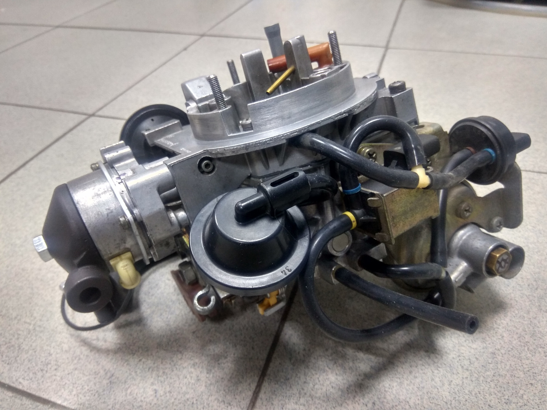 карбюратор pierburg. гольф 2 карбюратор 2ее. пирбург 2е2 четырехпозиционный блок. 3 пирбург 2е. 8 пирбург 2е2.