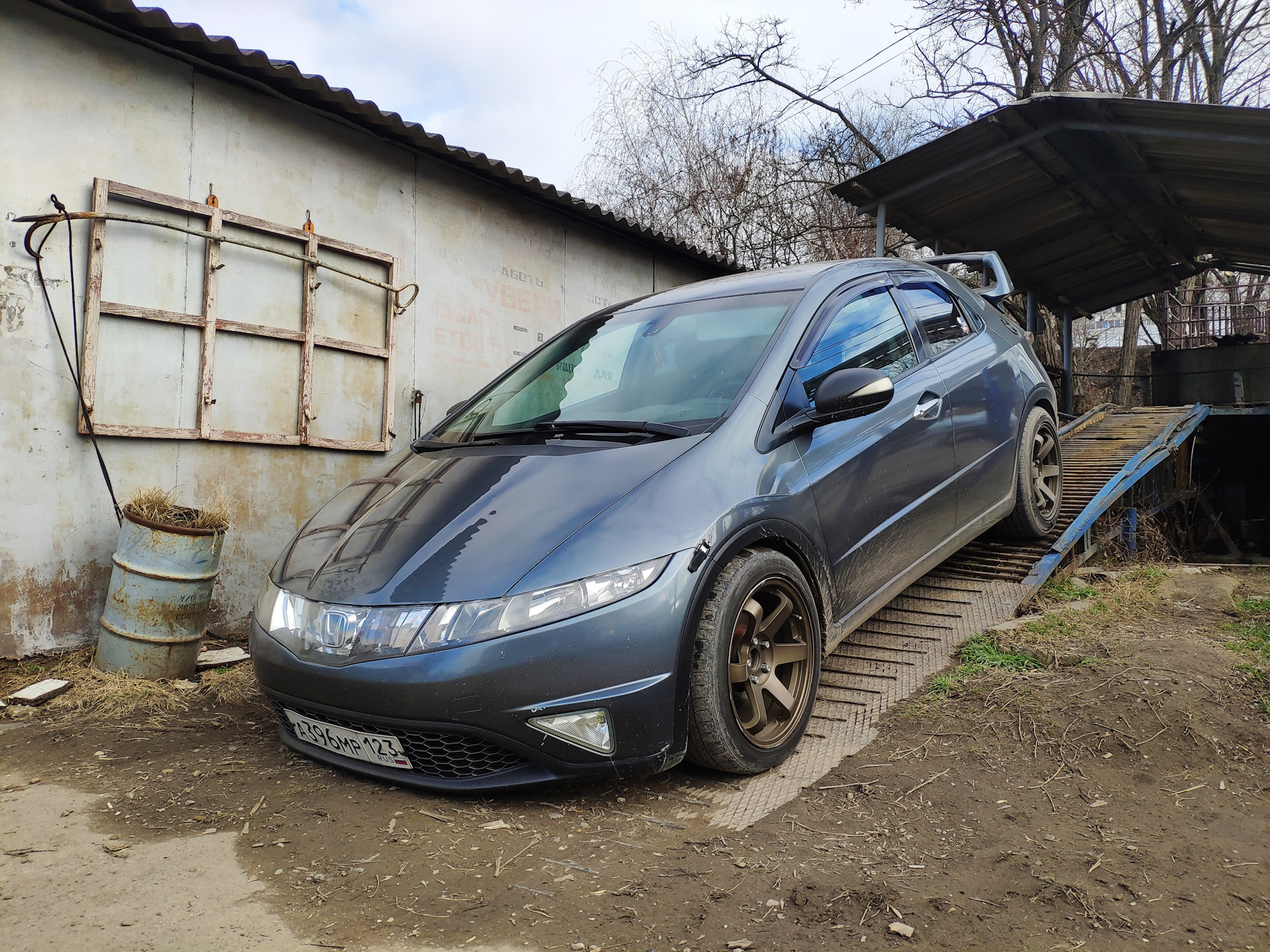 Civic клиренс. Хонда Цивик 5д 2008. Honda Civic 5d 2007. Клиренс Хонда Цивик 5д 2008. Хонда Цивик 5д клиренс.