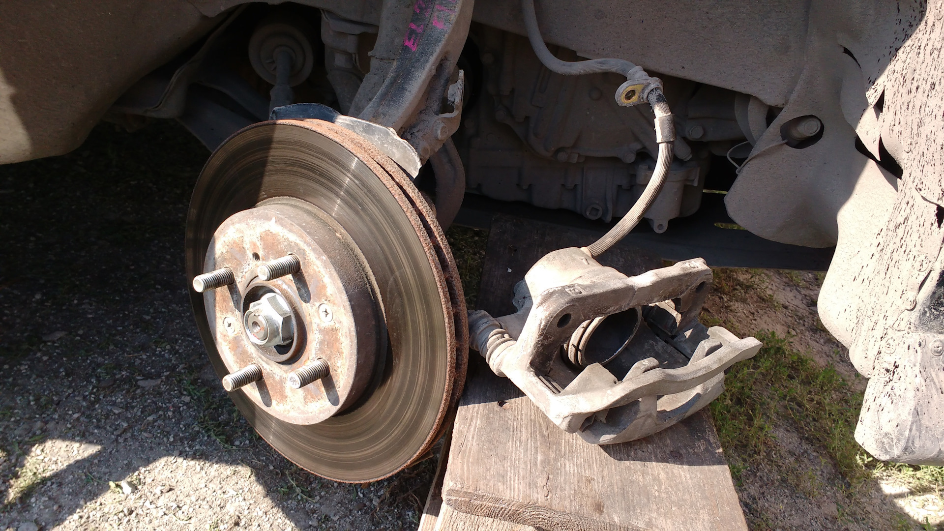 На нейтралке правое переднее колесо крутится с трудом… — Honda Civic ...