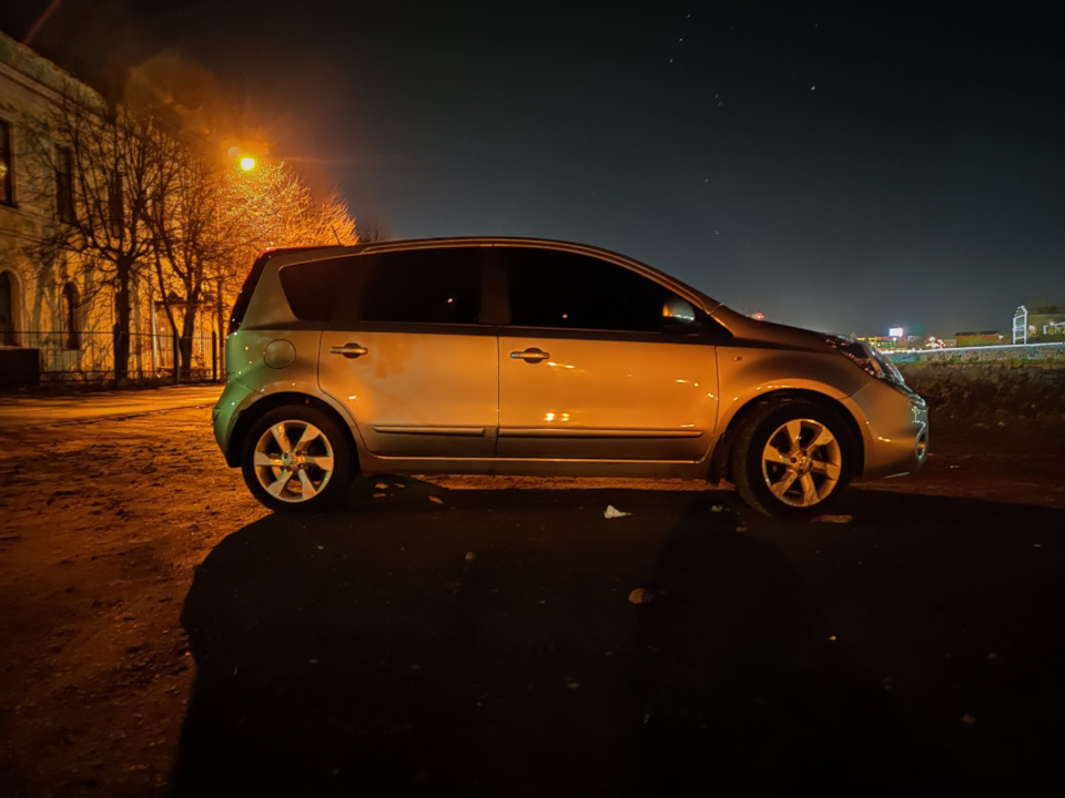 Тонировка — Nissan Note (1G), 1,6 л, 2010 года | другое | DRIVE2