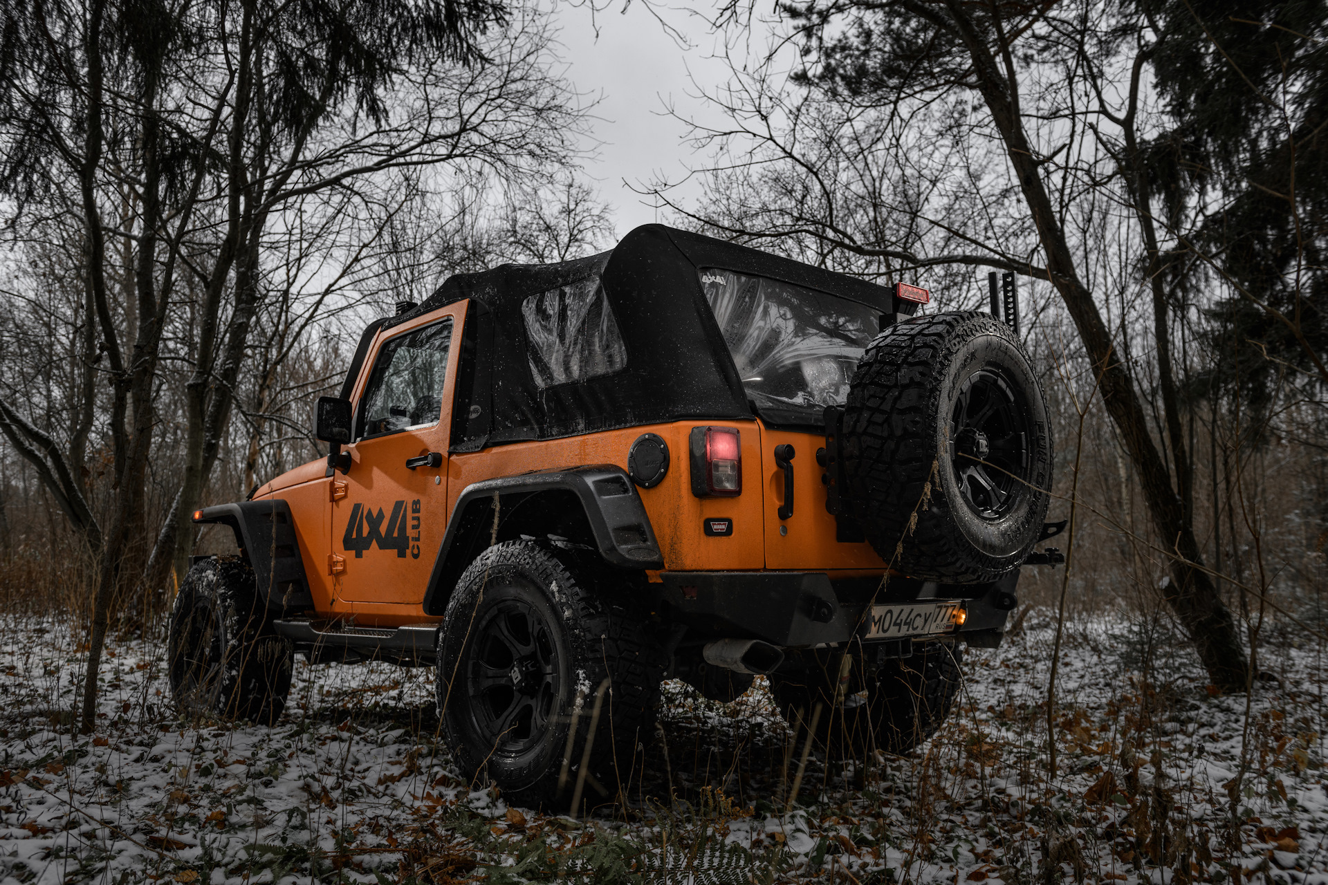 Джип календарь. Jeep Wrangler 4x4 Tuning.. Black Jeep Wrangler x 4x4 1993-1994 г. в.. Джип Вранглер клуб. 4x4 Club.