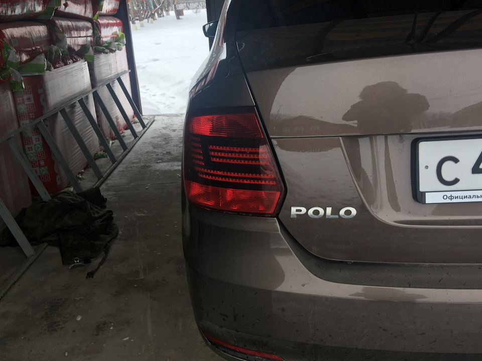 Плёнка на задние фонари — Volkswagen Polo Sedan, 1,6 л, 2018 года ...