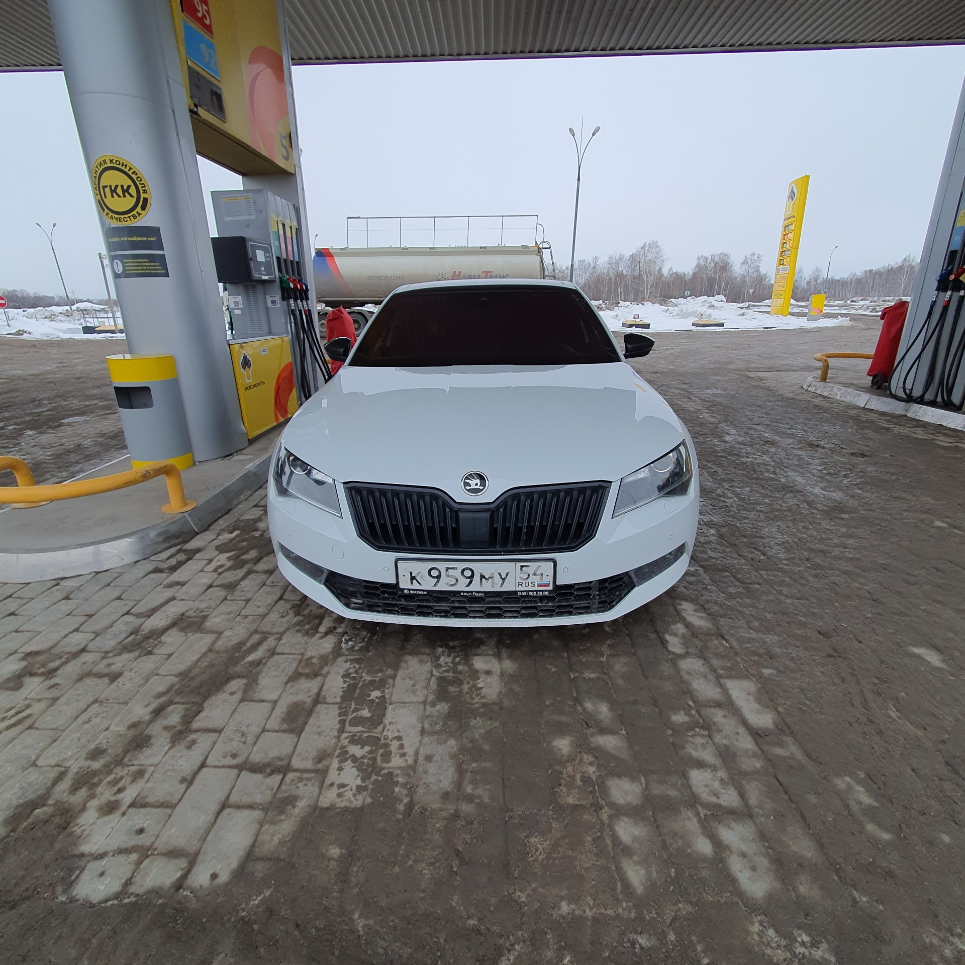 Новосибирск-Липецк нон-стоп 💪 — Skoda Superb Mk3, 2 л, 2017 года |  путешествие | DRIVE2