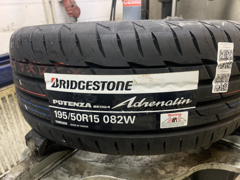 Летние шины Bridgestone Potenza Adrenalin RE004 — LADA 21063, 1,5
