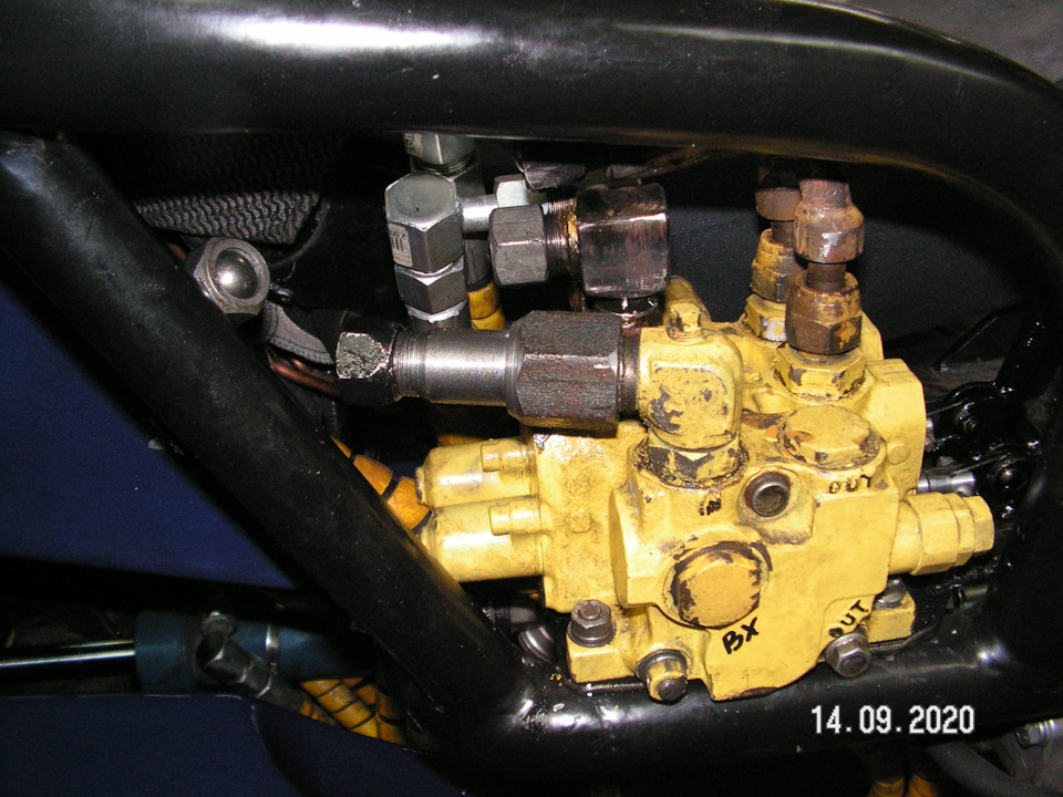 Фото в бортжурнале Самодельный минитрактор