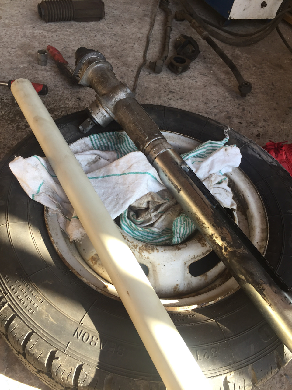 Подключение саба к штатной магнитоле. — Volkswagen Polo Sedan, 1,6 л ...