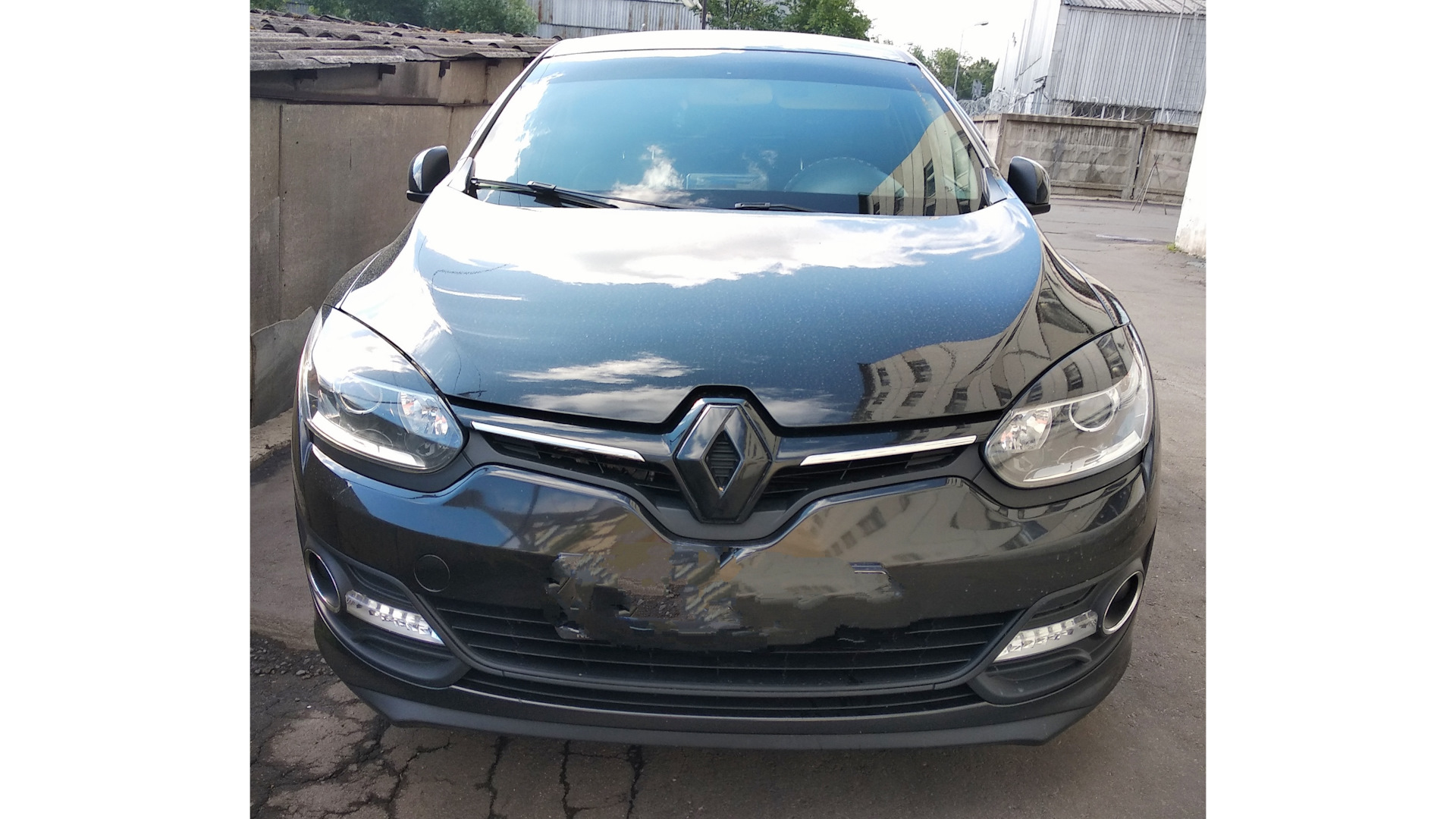 Renault Megane III 1.6 бензиновый 2014 | 3, один из последних на DRIVE2