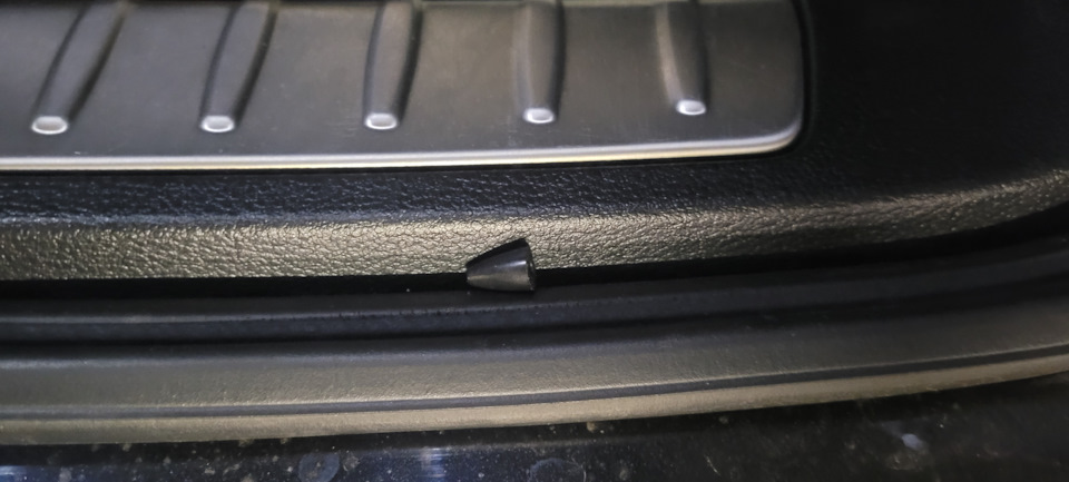 Help. Не блокируется дверь багажника при постановке на охрану. — BMW X6 ...