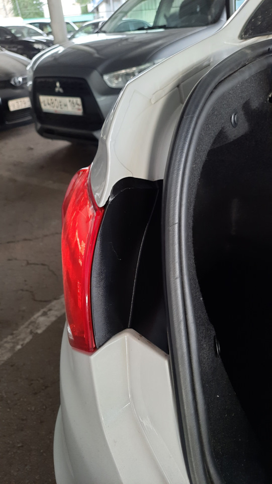 Аналог водоотлива (юбка бампера) 98039131XT — левый, 98039132XT ...