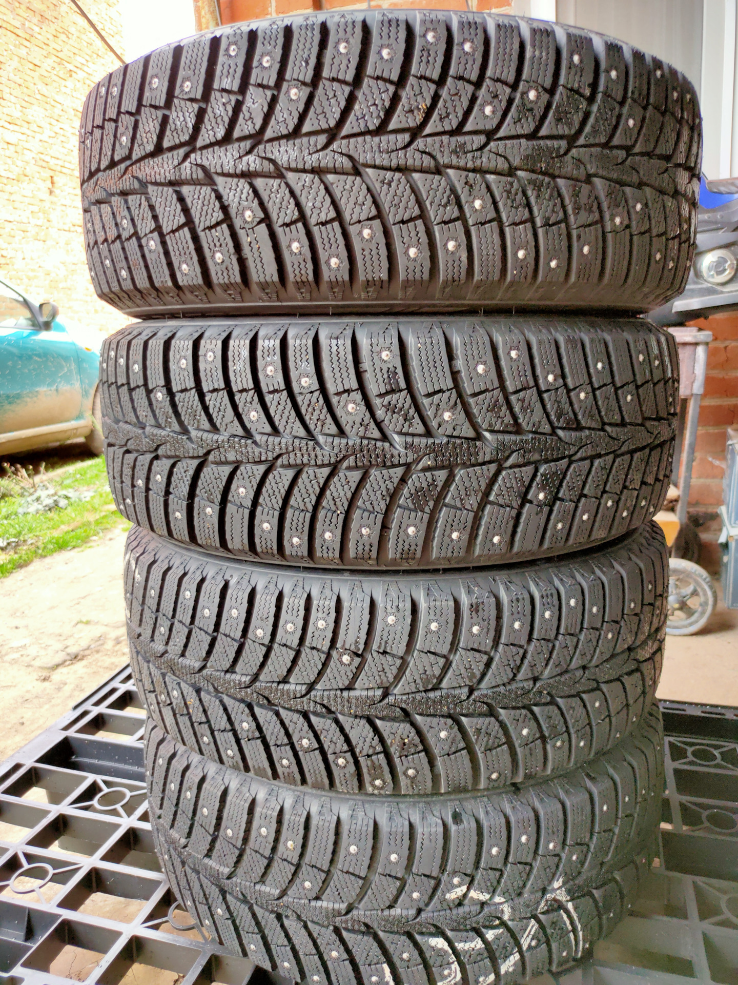 Laufenn i Fit Ice lw71. Laufenn i Fit Ice LW 71 215/65 r16 98t. Автошина 185/65-15 Laufenn i-Fit Ice lw71 92t шип.