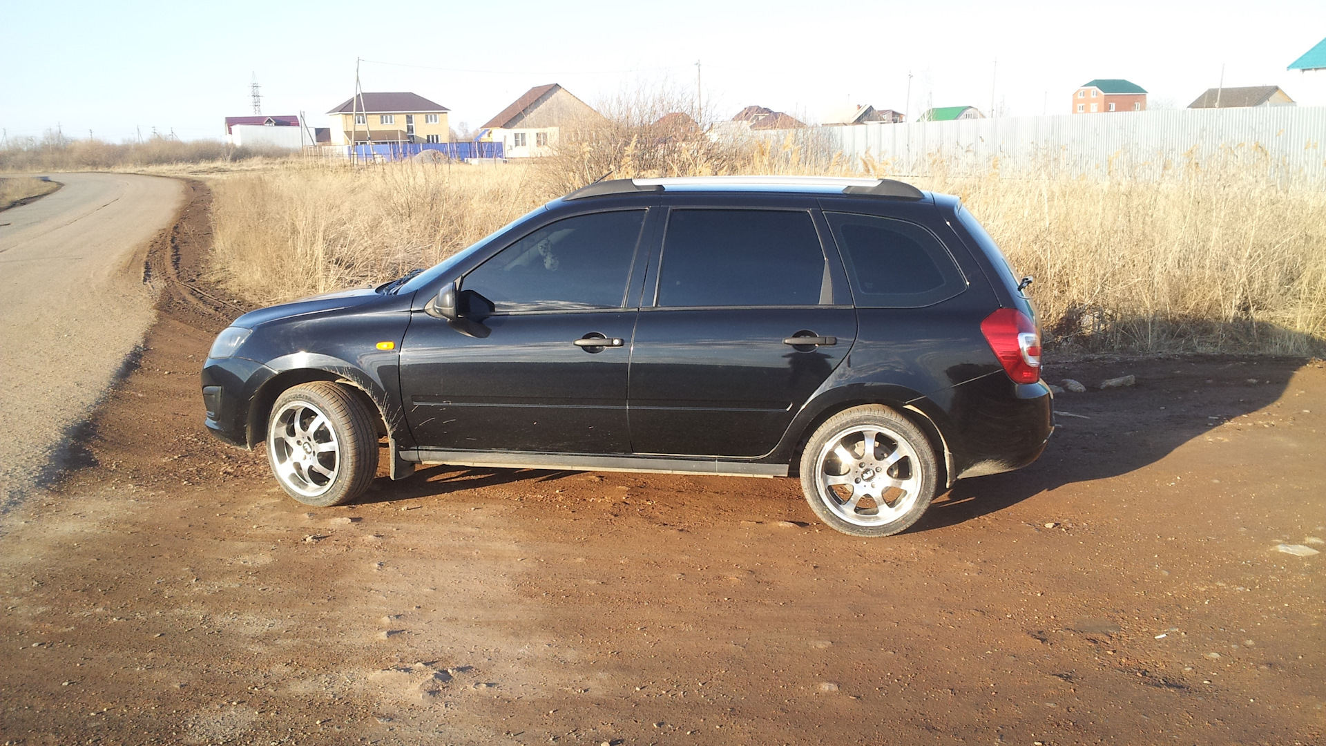 Lada Калина 2 универсал 1.6 бензиновый 2014 | 