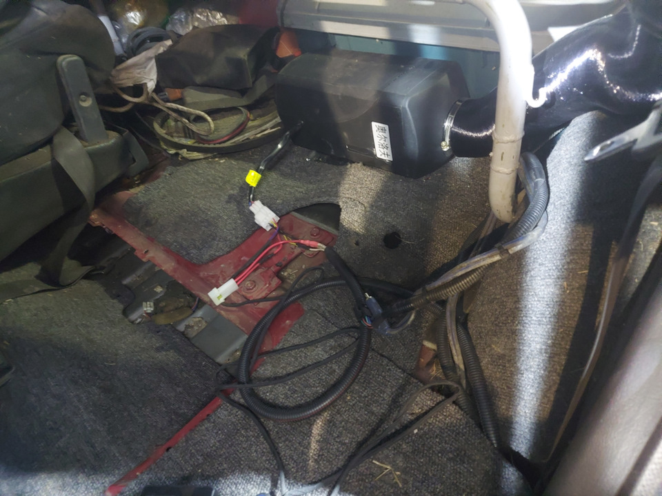 Установка сухого фена — Isuzu Bighorn (II), 3,1 л, 1996 года ...