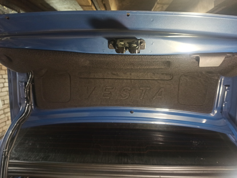 Купить крышку багажника весты. Петли крышка Vesta багажника Vesta 2022.