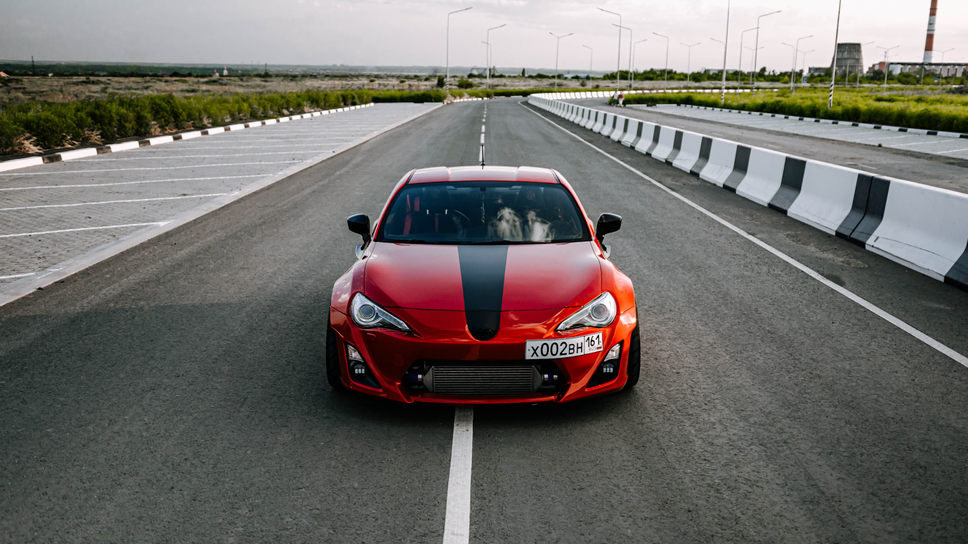 Toyota 86 gt vs Porsche